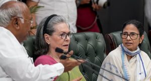 ममता चाहकर भी कांग्रेस में TMC का विलय नहीं करा पाएंगी? एक्सपर्ट ने बताई संवैधानिक और कानूनी वजहें