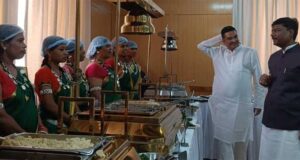 अबूझमाड़ का स्वाद पहुँचा विधानसभा- अरक चावल की महक से