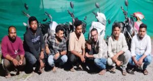7 जुआरियों पर पुलिस की कार्रवाई, ₹2.01 लाख की सामग्री और 6 दोपहिया वाहन जब्त