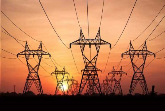 योगी सरकार में ऊर्जा क्षेत्र की बड़ी उपलब्धि, बिजली आपूर्ति में उत्तर प्रदेश ने बनाया राष्ट्रीय रिकॉर्ड