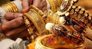 सोना 1.42 लाख के करीब, चांदी लगातार तीसरे दिन चमकी! जानें आज के लेटेस्ट गोल्ड-सिल्वर रेट