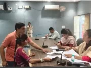 जब सिस्टम हुआ सुस्त…तो आम आदमी ने संभाली कमान…जनहित मुद्दों को लेकर देवेश ने दिया कलेक्टर को जनदर्शन में आवेदन…