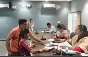 जब सिस्टम हुआ सुस्त…तो आम आदमी ने संभाली कमान…जनहित मुद्दों को लेकर देवेश ने दिया कलेक्टर को जनदर्शन में आवेदन…