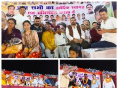 पूर्व विधायक चंद्रभान बारमते ने माँ दुर्गा की प्रतिमाओं व झांकियों का किया पूजन व स्वागत…झांकी विसर्जन के दौरान उमड़ा जनसैलाब…भक्तिमय हुआ वातावरण…अपने पूर्व विधायक को झांकी विसर्जन स्वागत मंच पर देख गदगद हुई जनता…